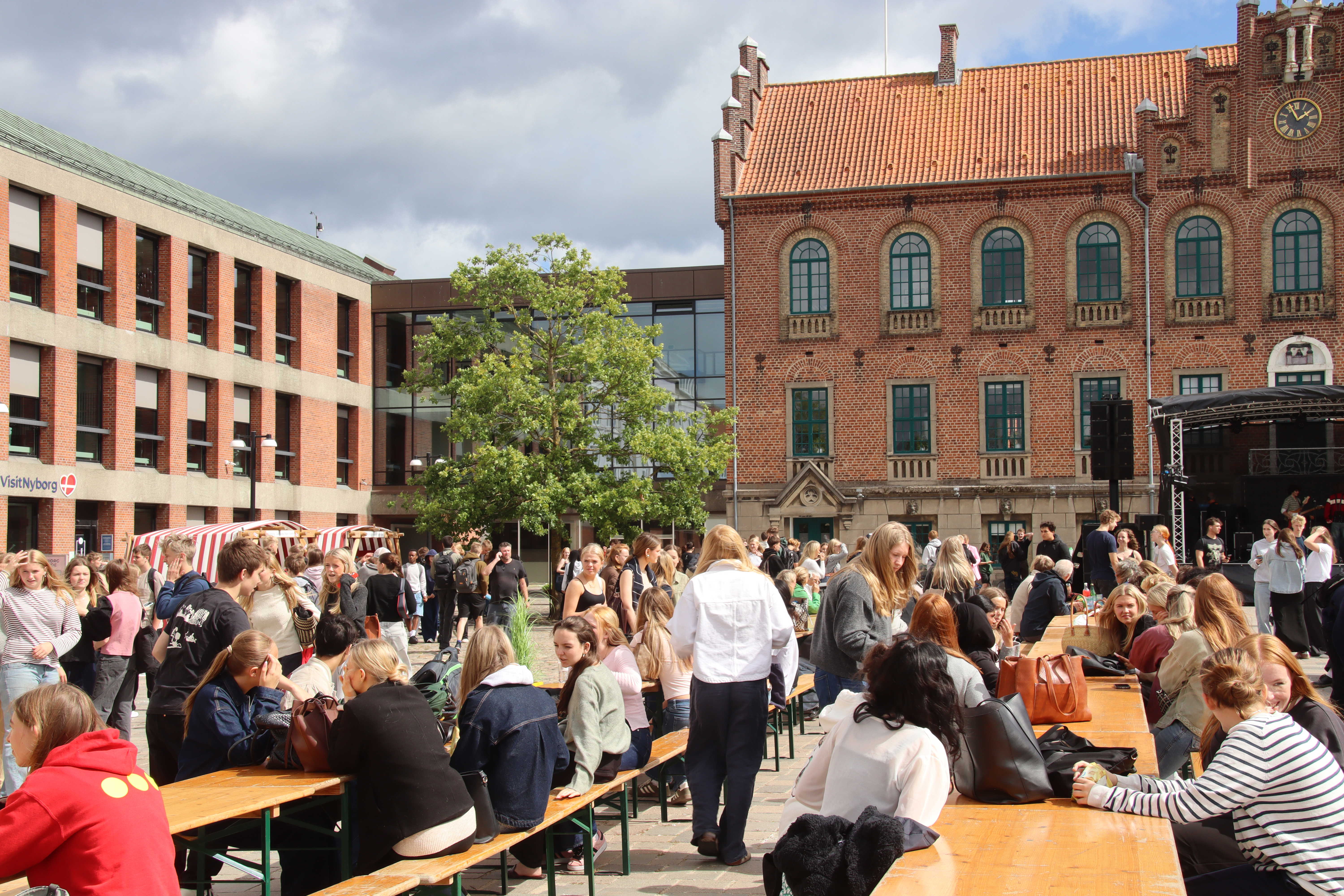 Unge mennesker på Torvet