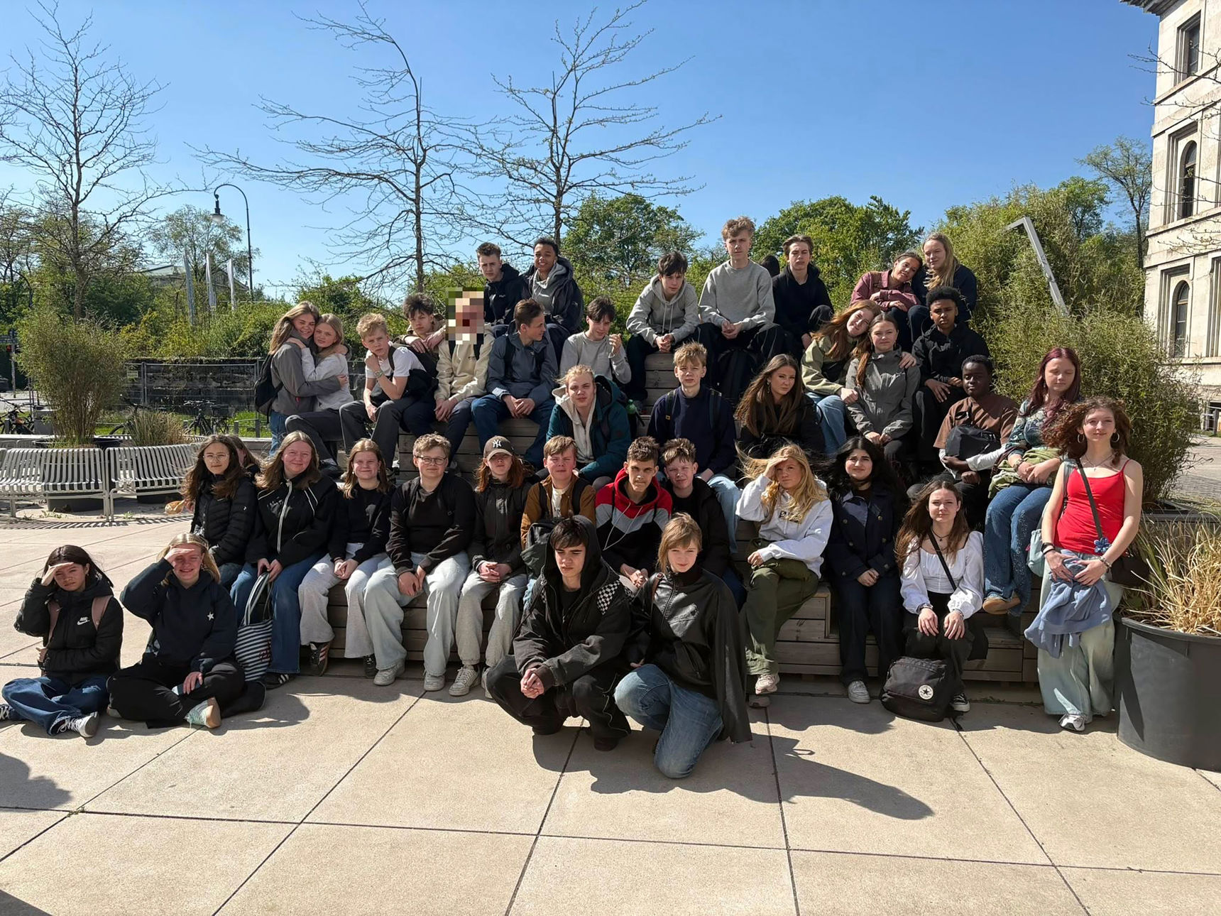Fællesfoto af 8. årgang fra Birkhovedskolen i München