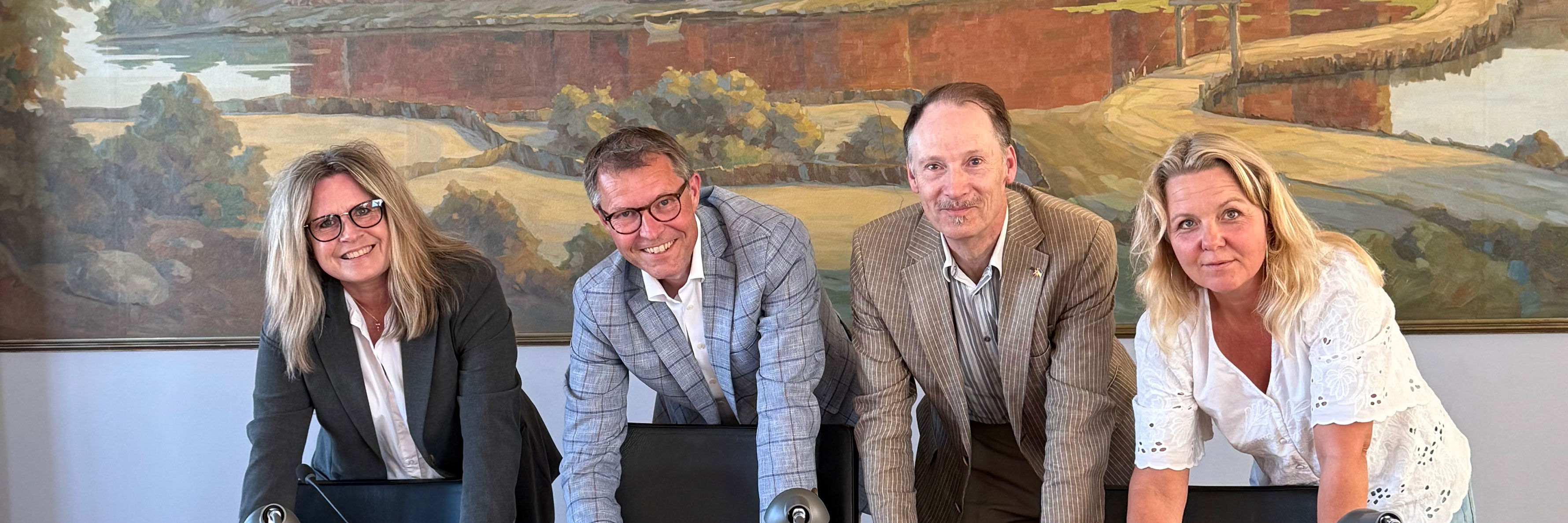 Lone Smidt, Kenenth Muhs, Michael Gertsen og Suzette Frovin indgår budgetaftale