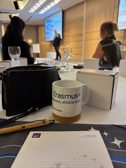 Kop med ordlyden Erasmus+