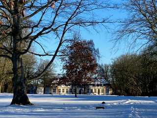 Sne ved godset Glorup